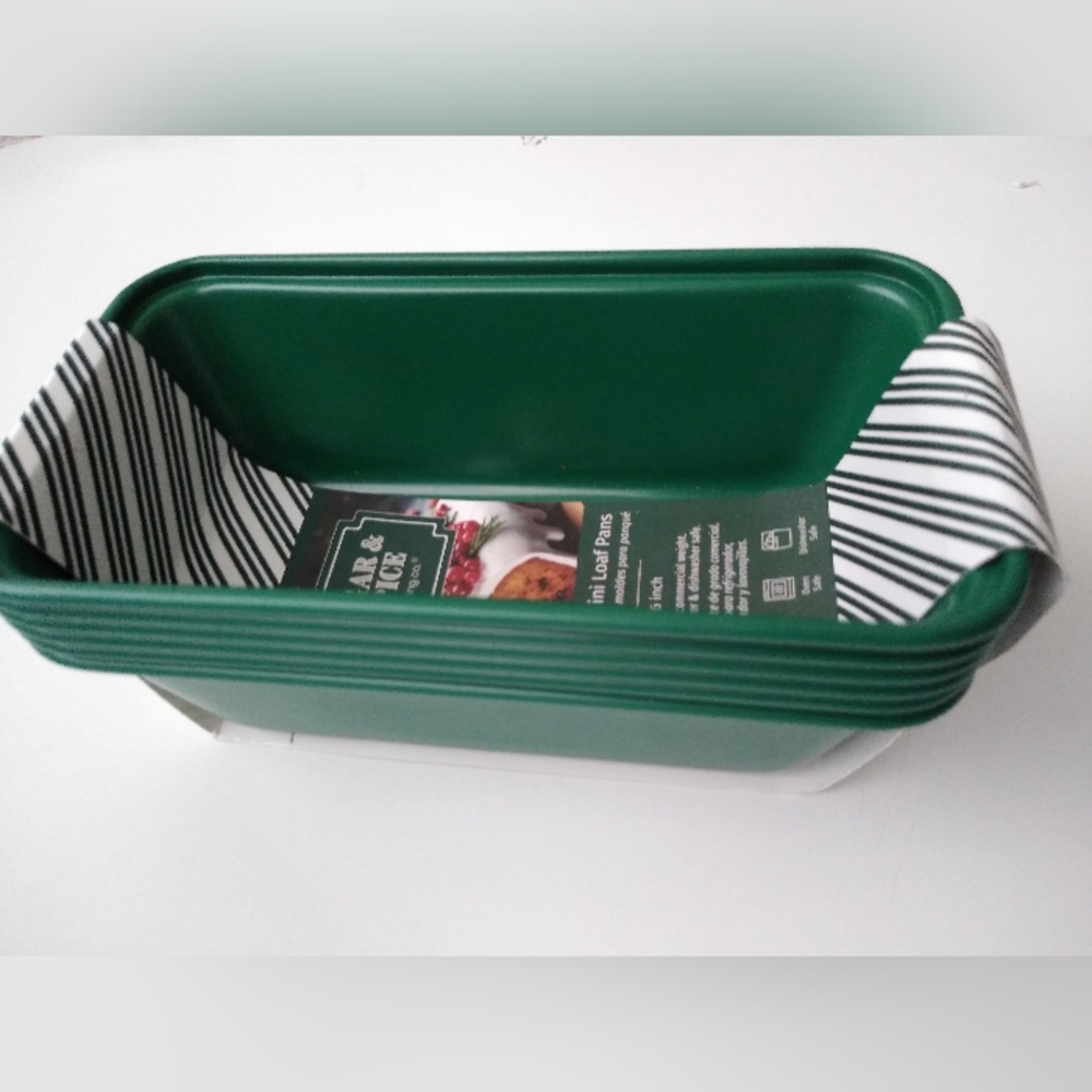 Sugar & Spice Green Mini Loaf Pans